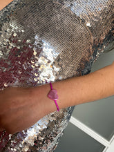 Load image into Gallery viewer, Sliding Heart Bracelet