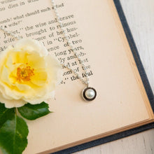 Load image into Gallery viewer, Mini Pearl Necklace