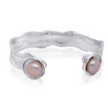 Load image into Gallery viewer, Splash Pearl Cuff