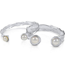 Load image into Gallery viewer, Splash Pearl Cuff